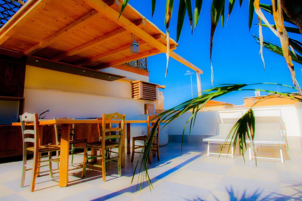 "Sea & Center" Free Beach, Wifi, Mini Pool, Roof Terrace, Ladispoli, Rome 외부 사진